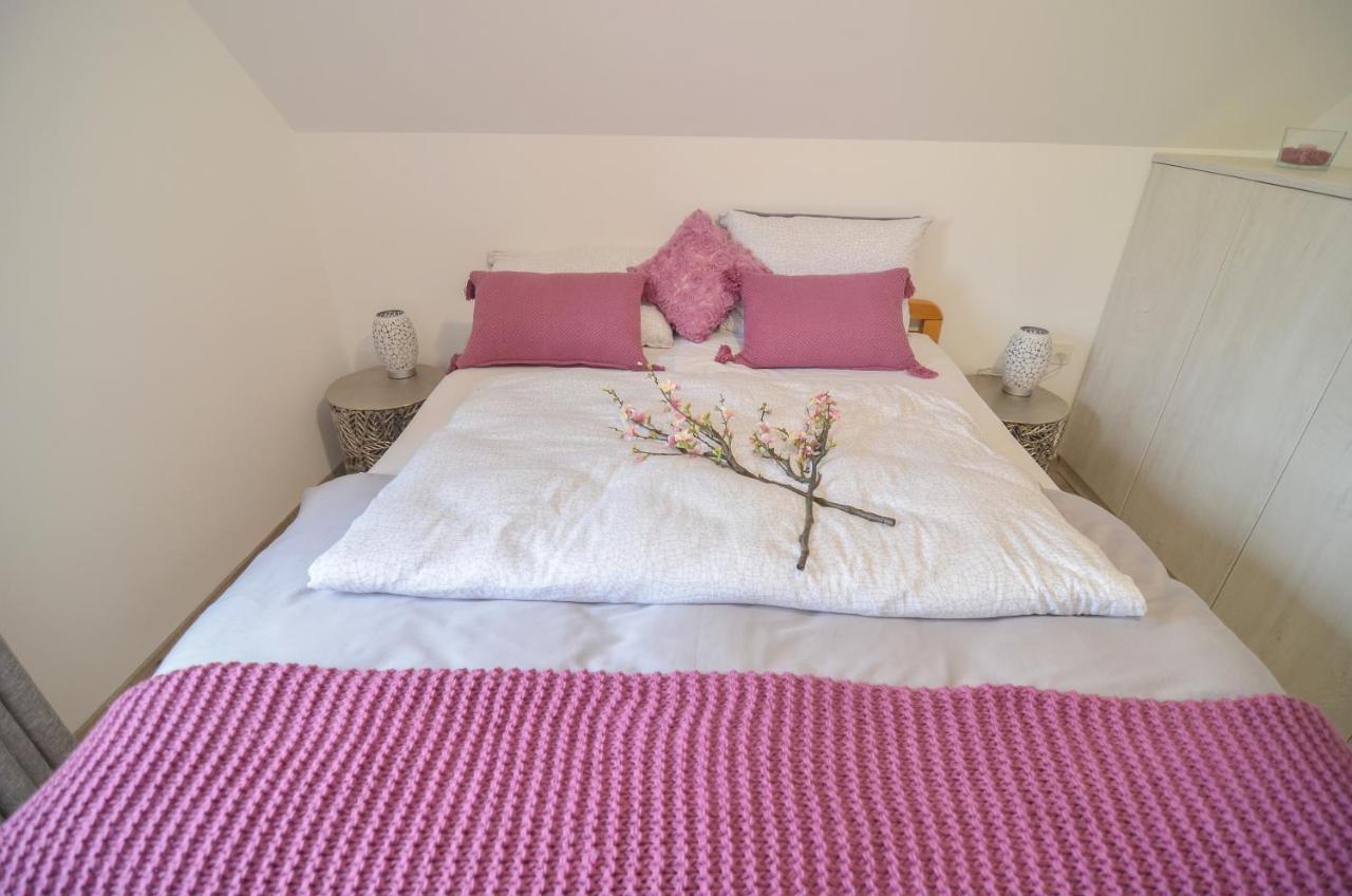 Flower House Podčetrtek Eksteriør billede